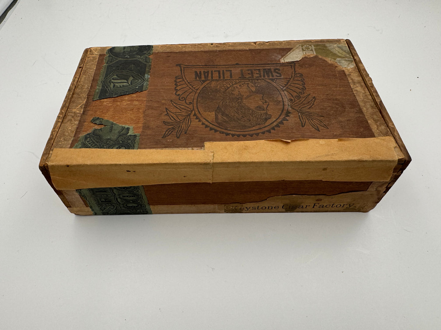 Vintage Cigar Box Sweet Lilian Top Torn RARE