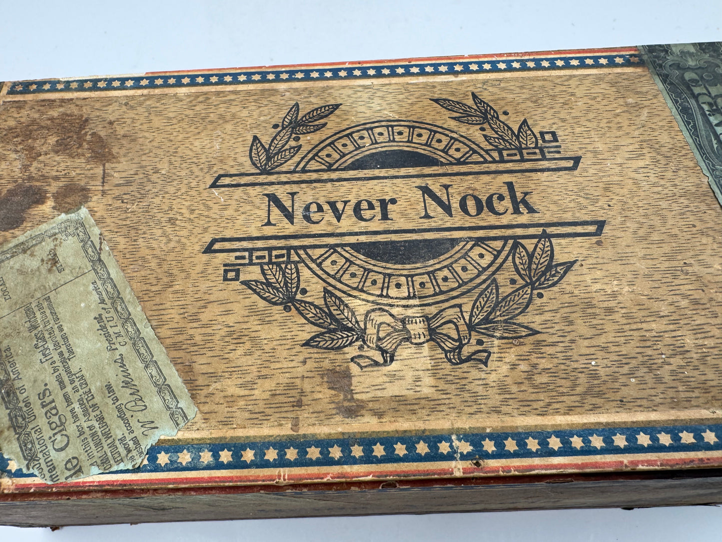 Vintage Cigar Box Never Nock RARE
