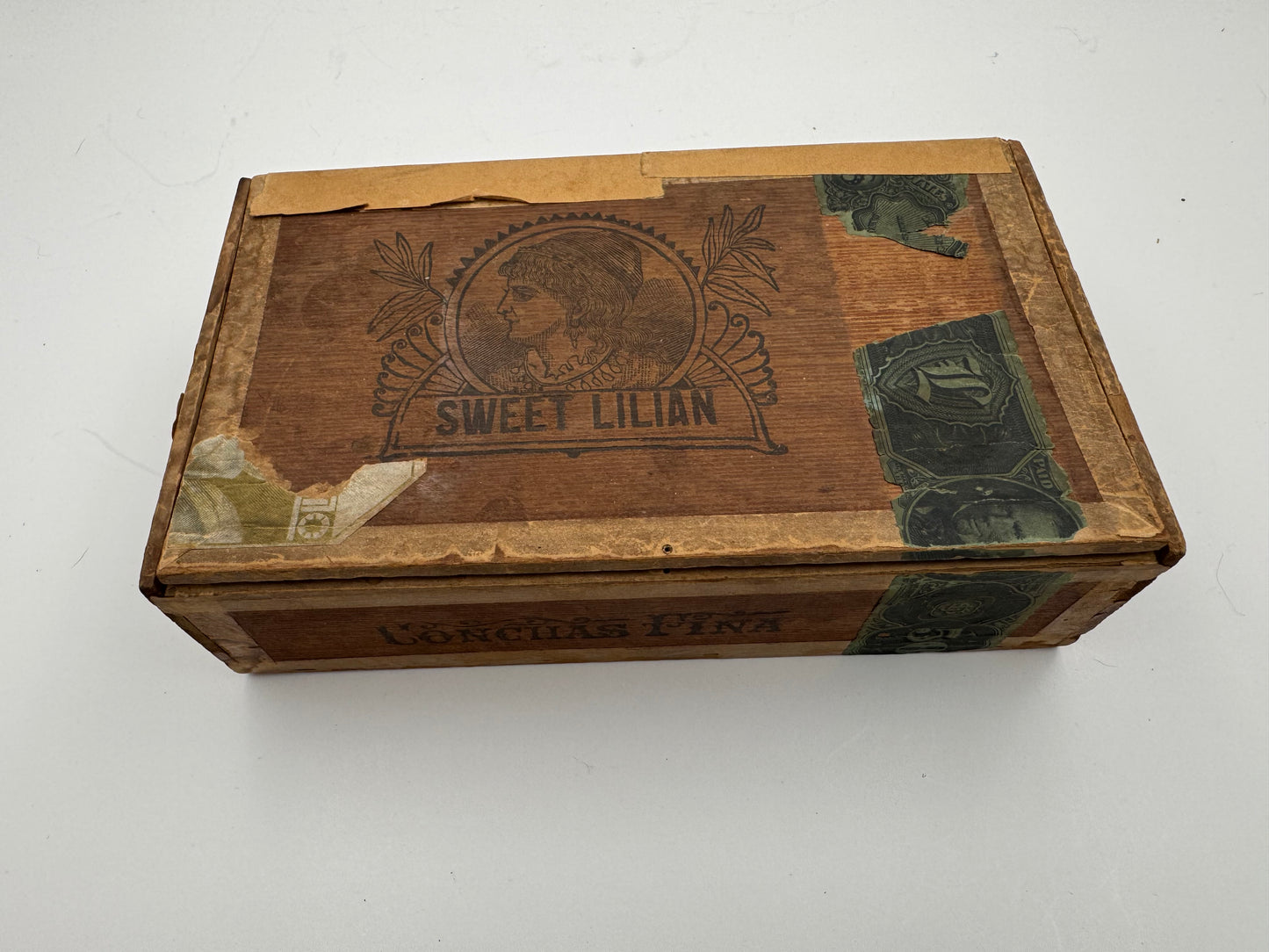 Vintage Cigar Box Sweet Lilian Top Torn RARE
