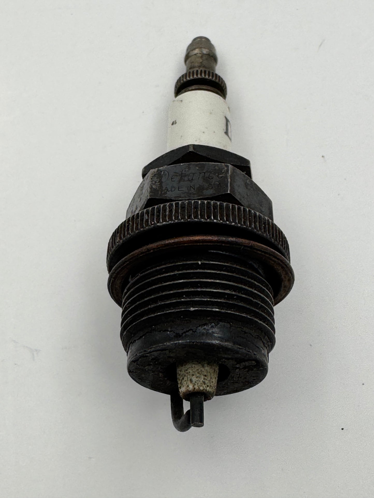 Vintage Spark Plug Defiance RARE