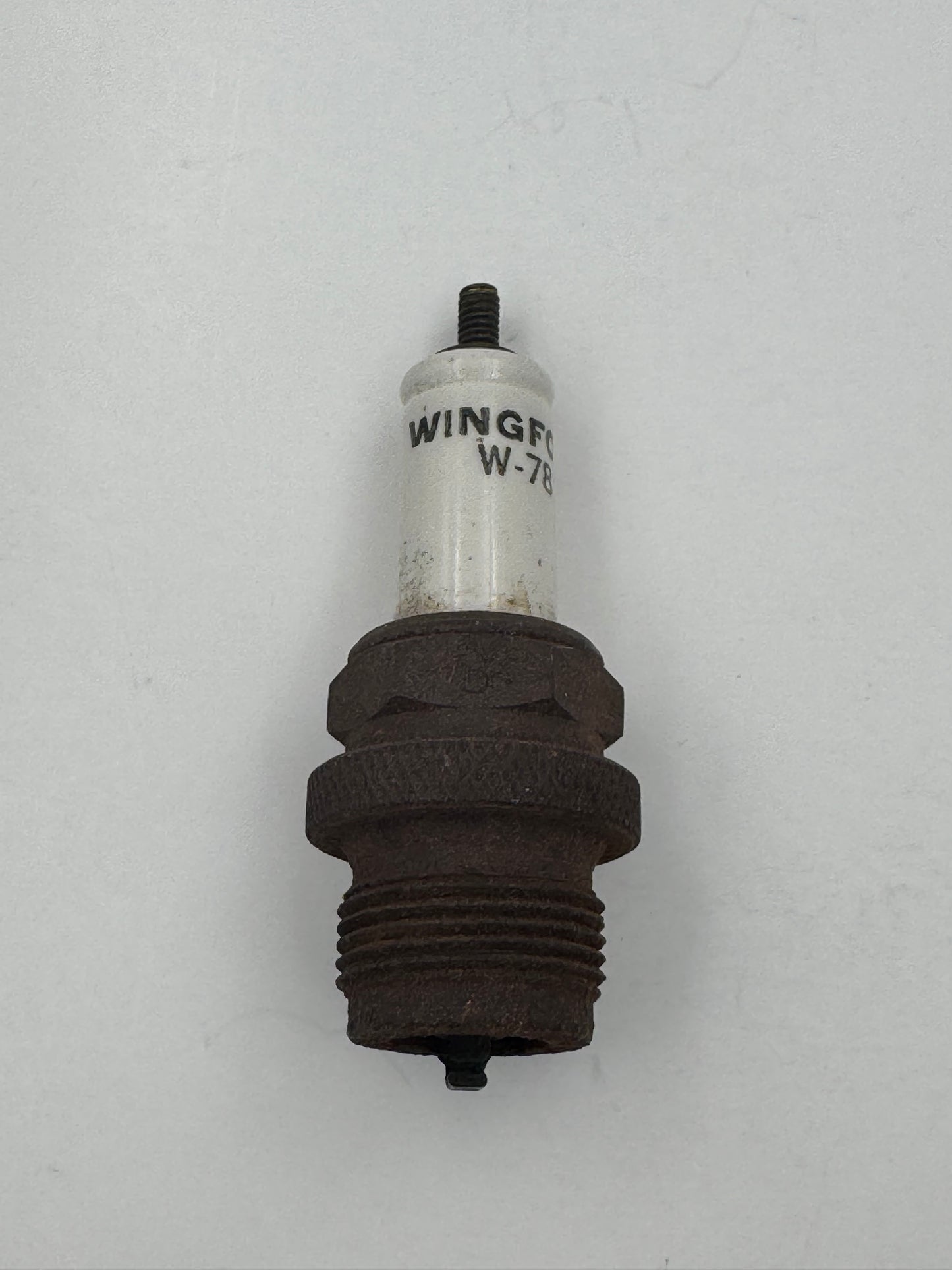 Vintage Spark Plug Wingfoot W-78