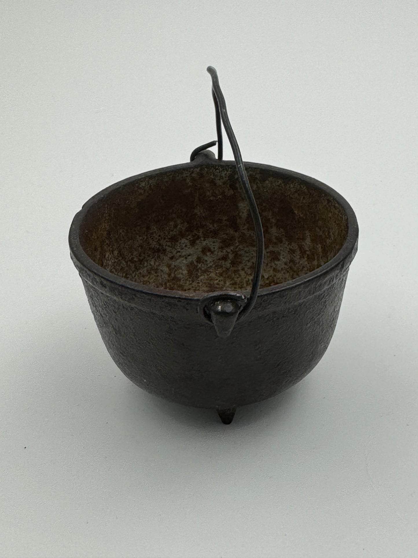 Vintage Toy Cast Iron 3 Leg Pot
