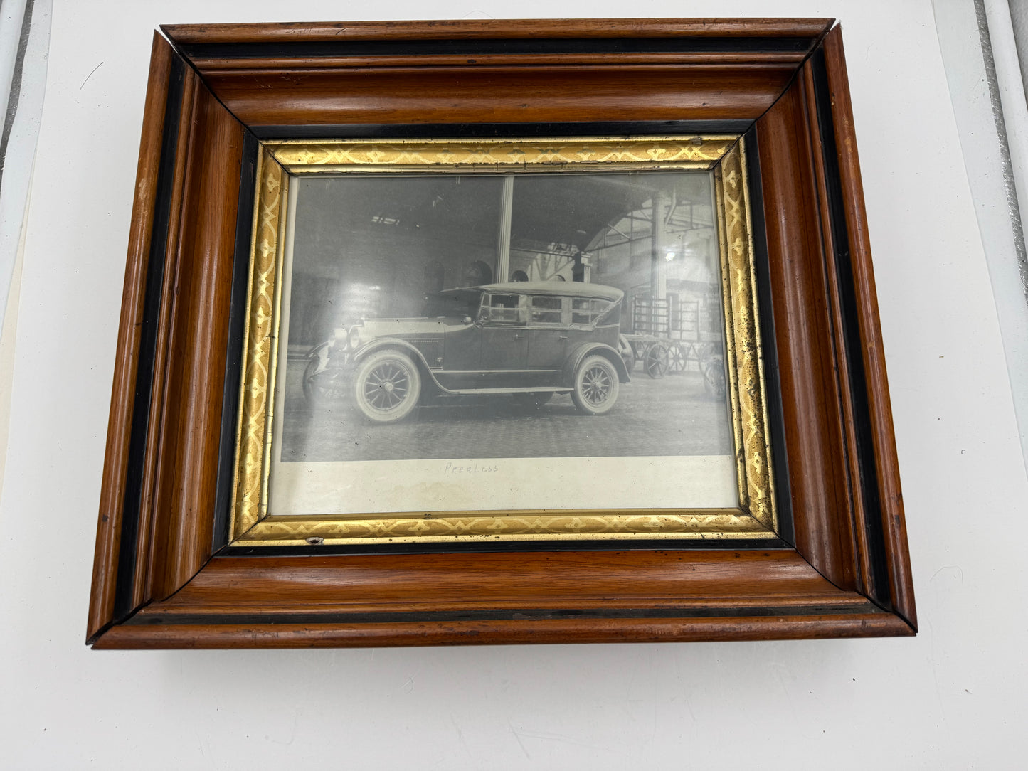 Vintage Peerless Auto Picture Deep Well Frame