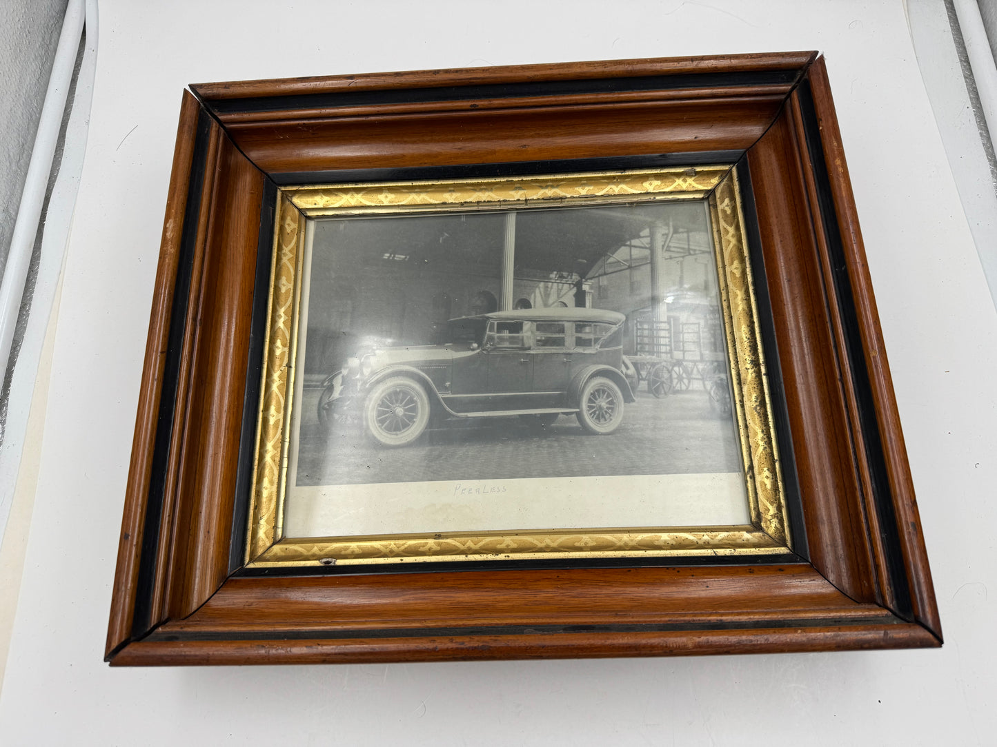 Vintage Peerless Auto Picture Deep Well Frame