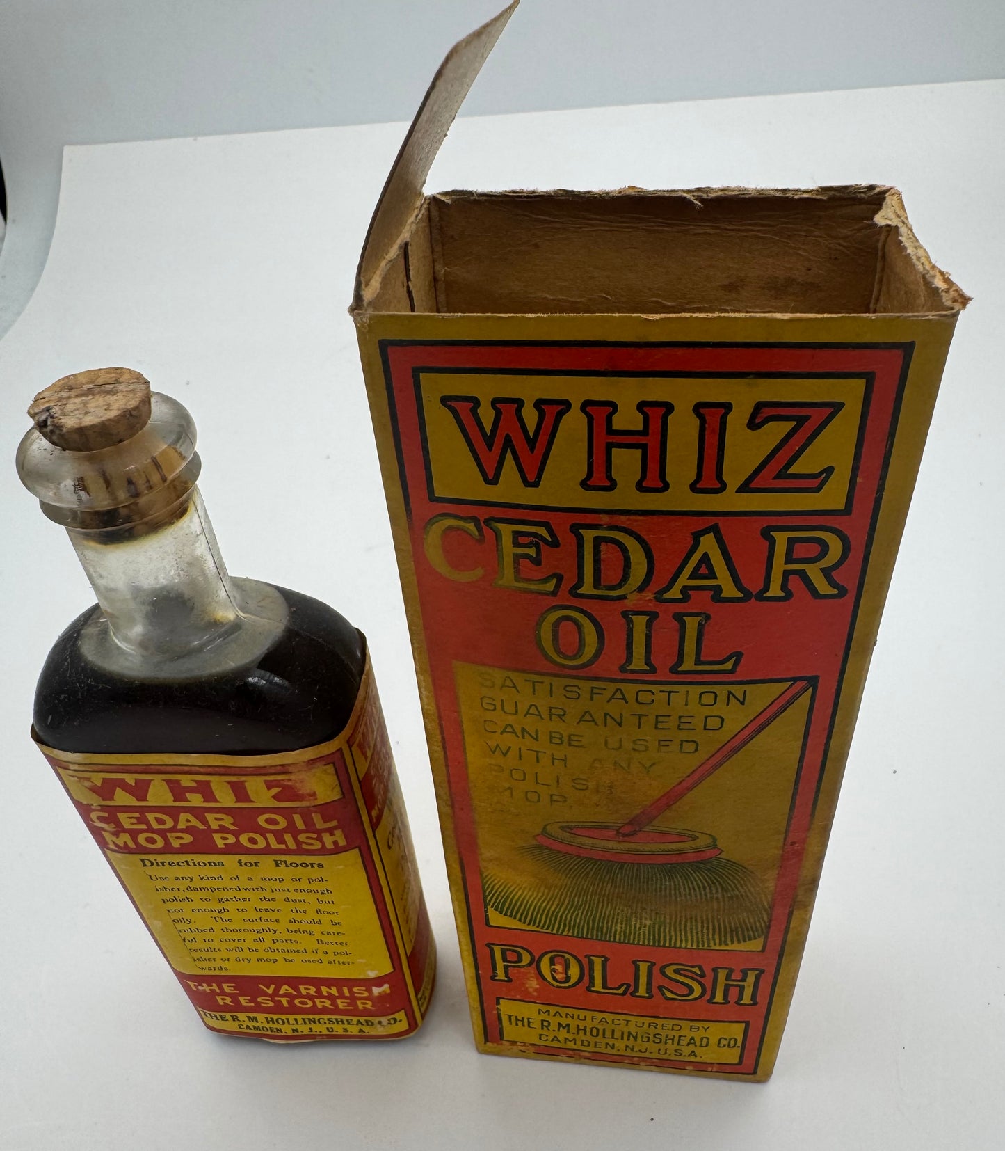 Vintage Whiz Cedar Oil Bottle Full With Original Package NOS