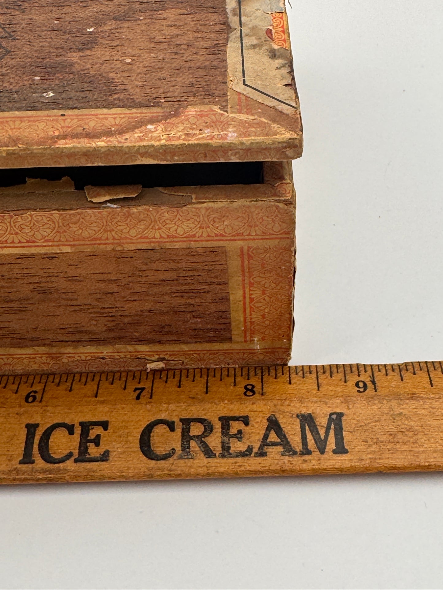 Vintage Cigar Box Pure Rye