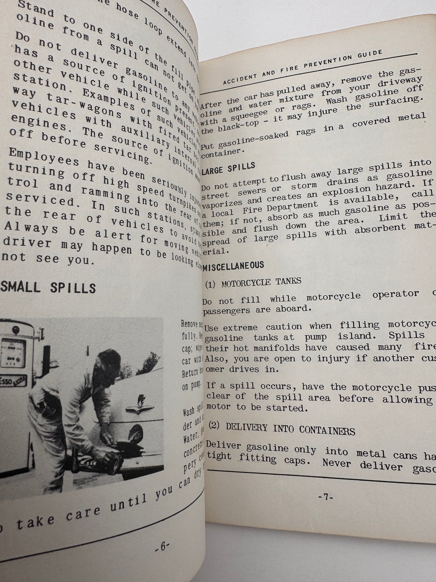 Vintage Esso Standard Oil Station Guide