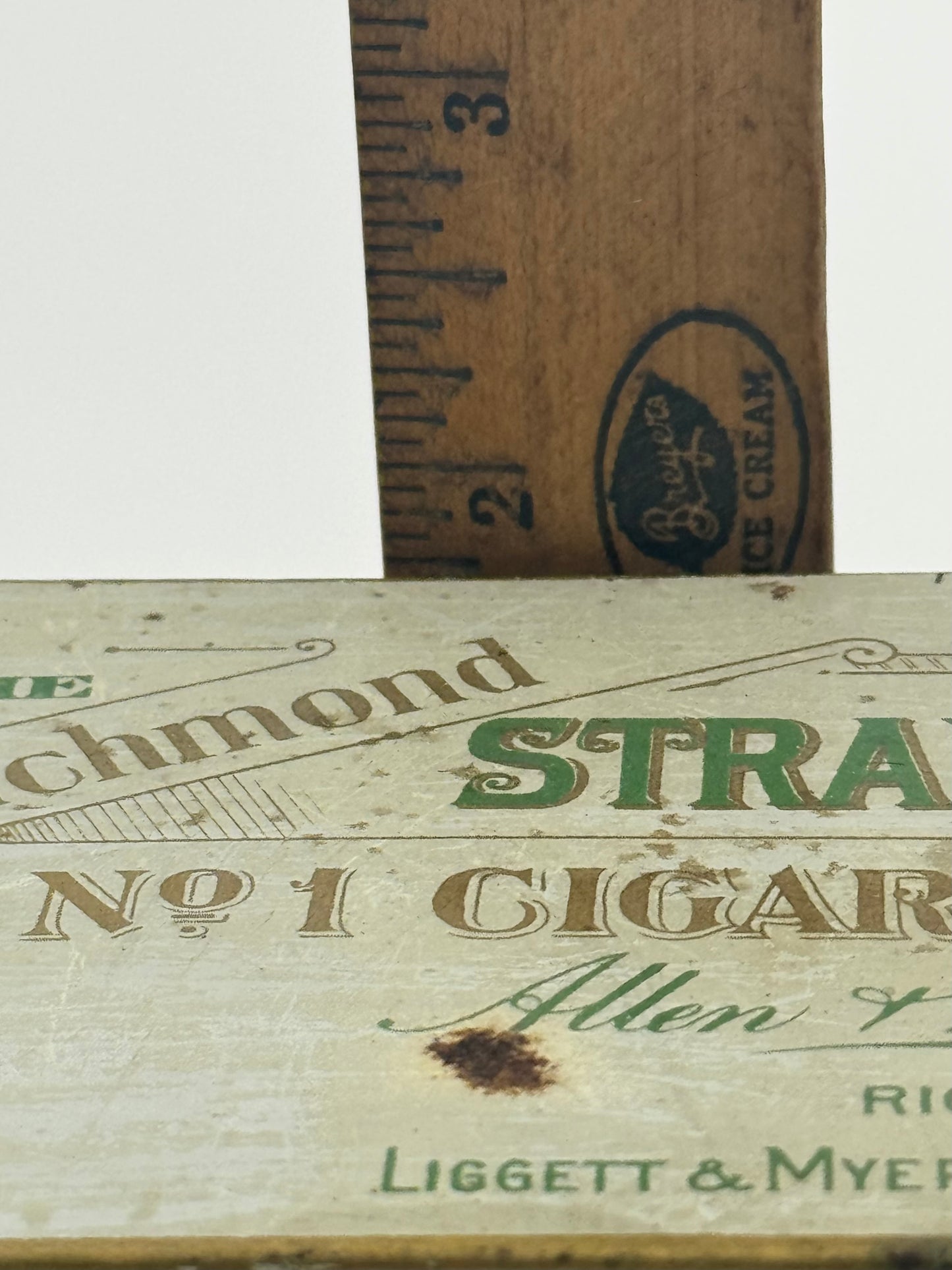 Vintage Tobacco Tin The Richmond Straight Cut 100 Pieces Empty