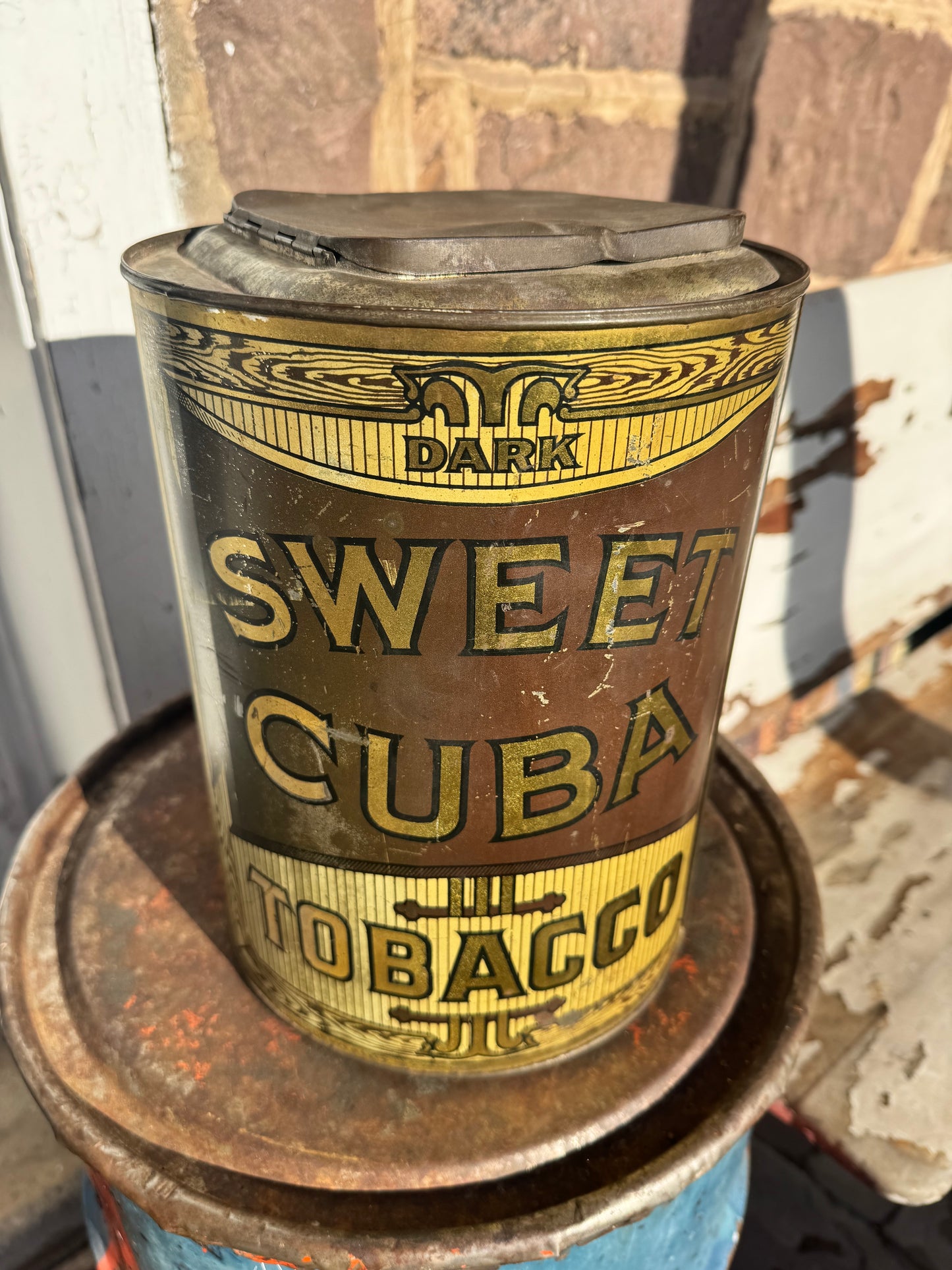 Vintage Sweet Cuba Tobacco Tin
