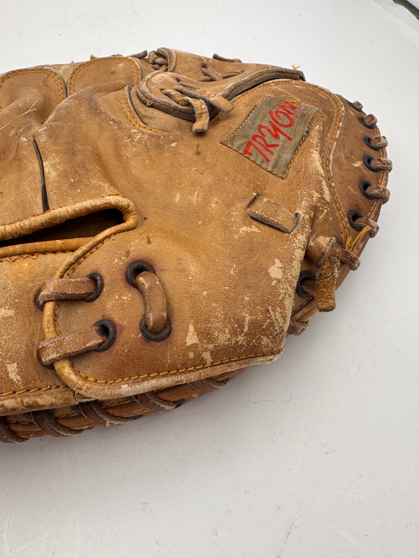 Vintage Catchers Mitt Tryon 1950s Philadelphia Model G-1500