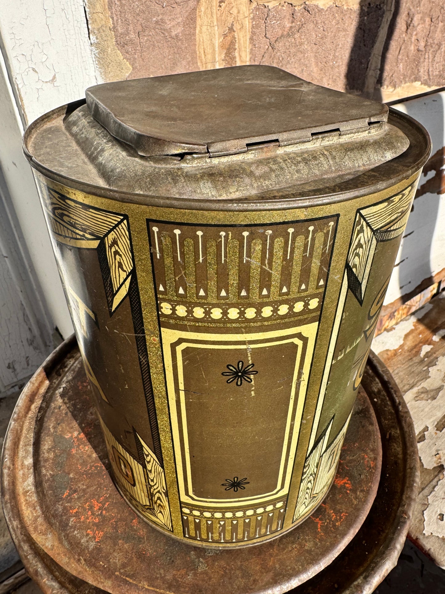 Vintage Sweet Cuba Tobacco Tin