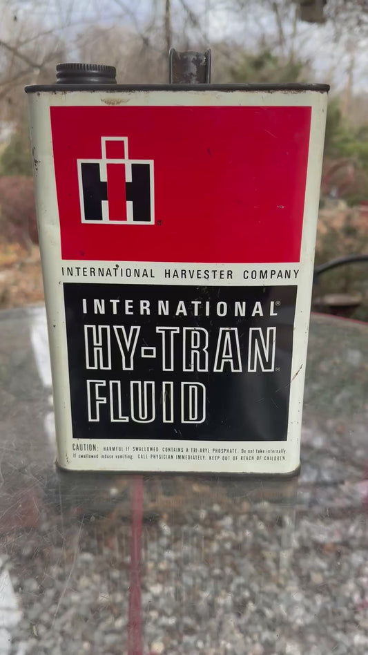 Vintage International Harvester Can Empty